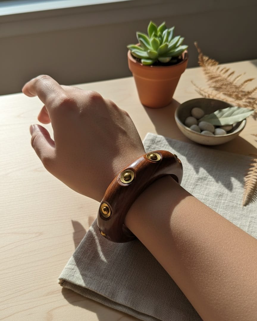 Wooden round shaped bangle