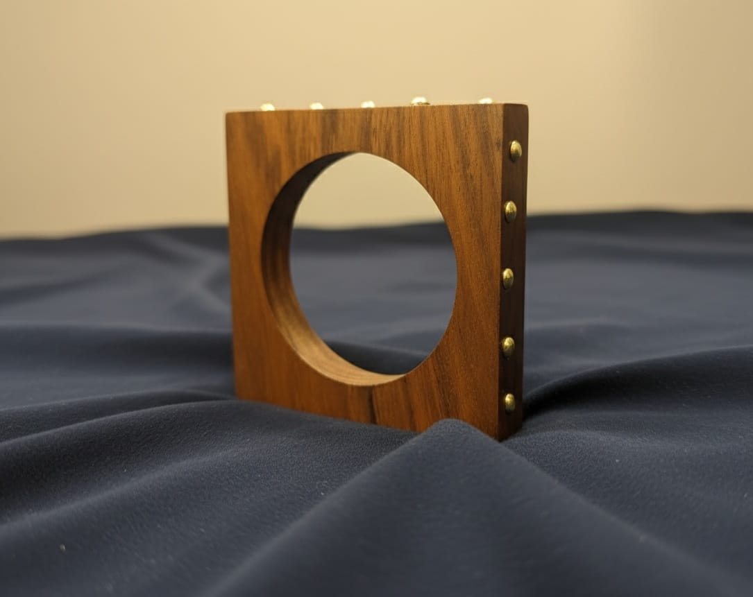 Set of 4 wooden Bangles
